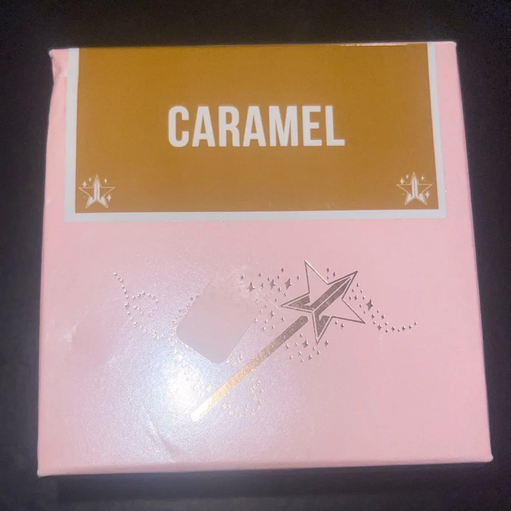 Jeffree Star Caramel Luminous Setting Powder